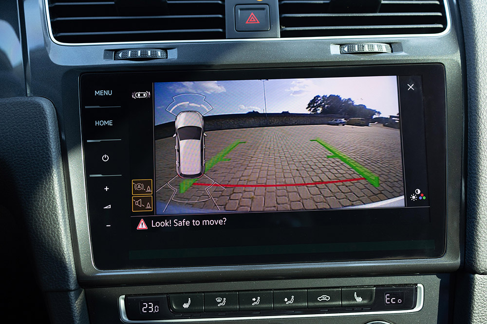Using Rear View Cameras for Safe Parking of Your Vehicle